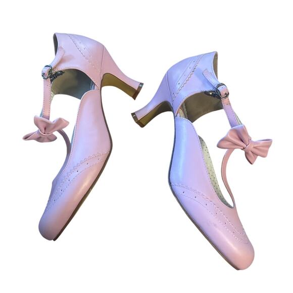 Women 11 Pinup Pin-Up Couture Flapper Pink T-Strap Kitten Heels Pumps Retro - Picture 7 of 10